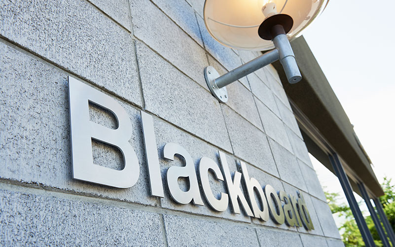 ブラックボードつくば店のサインプレート