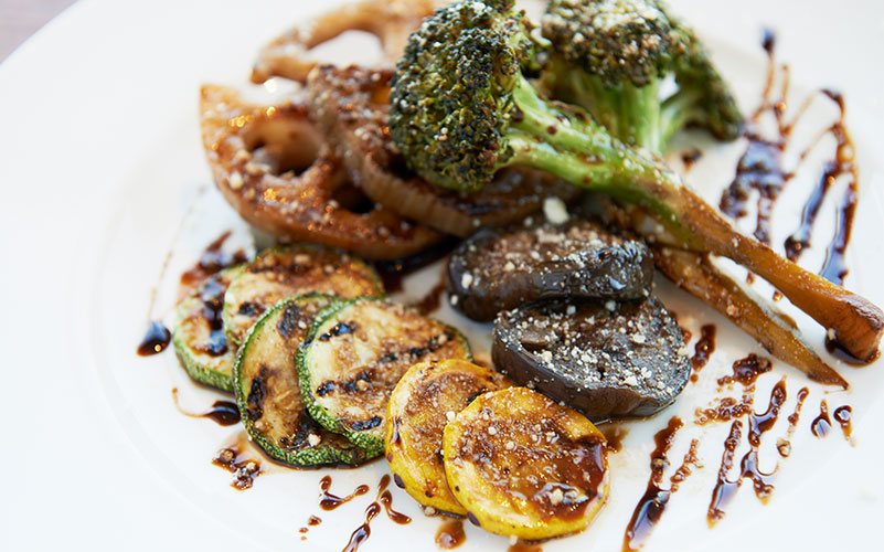 おいしそうなグリル野菜のマリネ